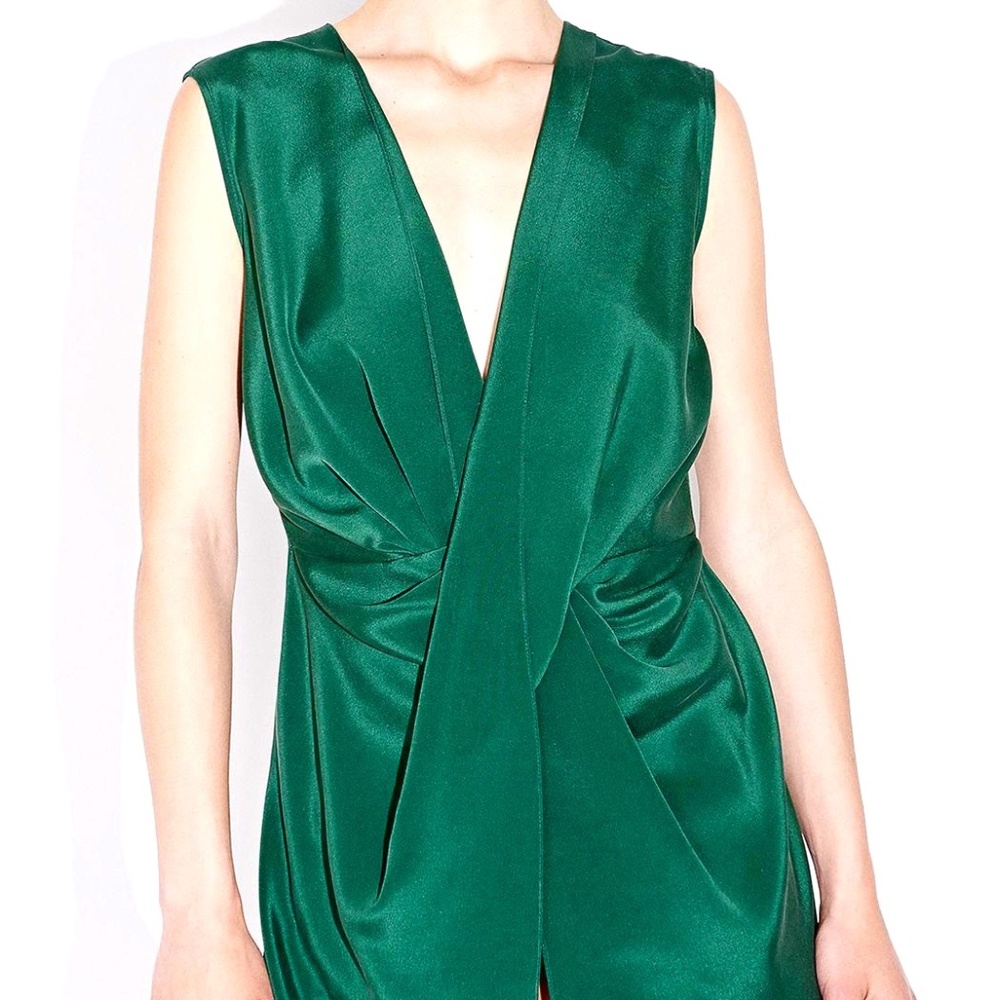 Mi Jong Lee Sleeveless Drape Top